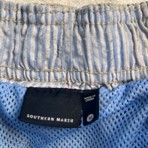 Southern Marsh tan hybrid swim trunks size medium - Picture 4 of 7